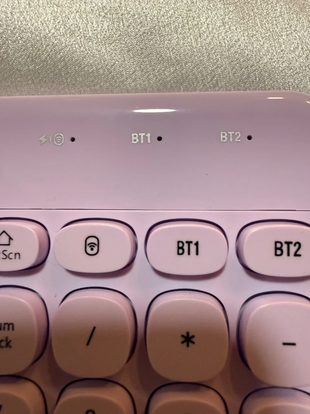 BT21 Cooky Shooky Multi Pairing Wireless Bluetooth Keyboard Purple Korean Englis